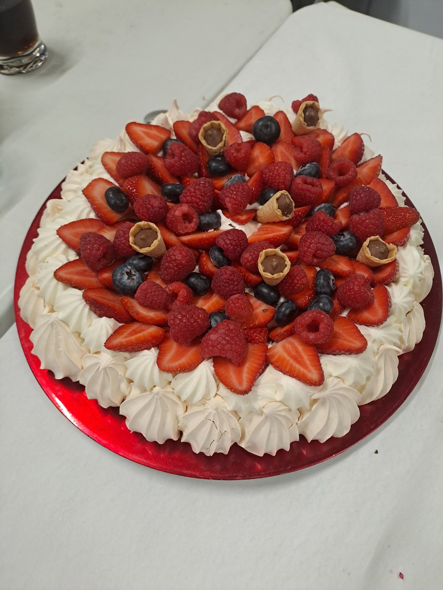 Pavlova aux fruits rouges