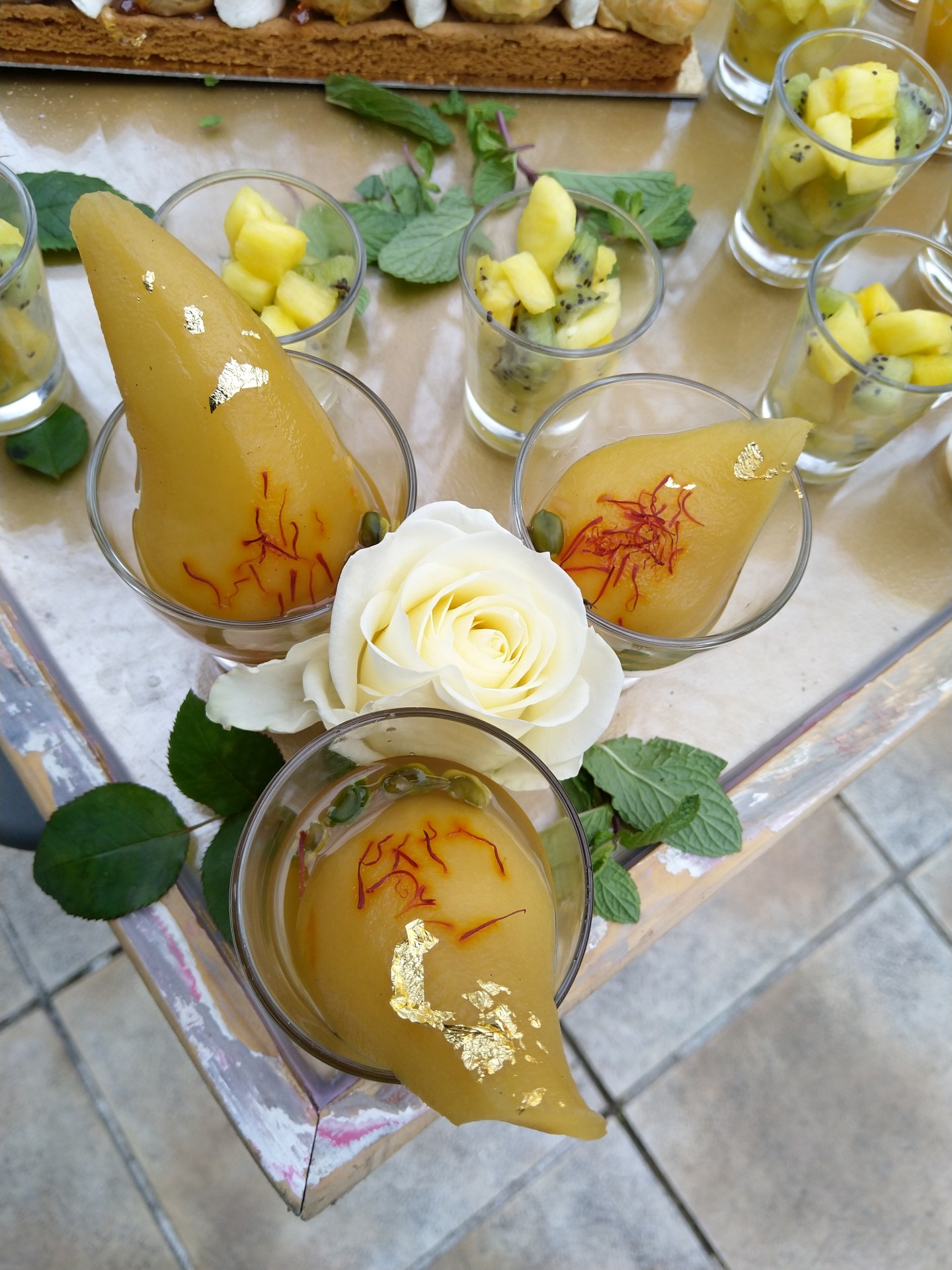 Poire pochée